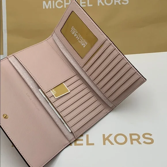 Michael Kors Jet Set Travel Lg Trifold Wallet - Picture 5 of 16